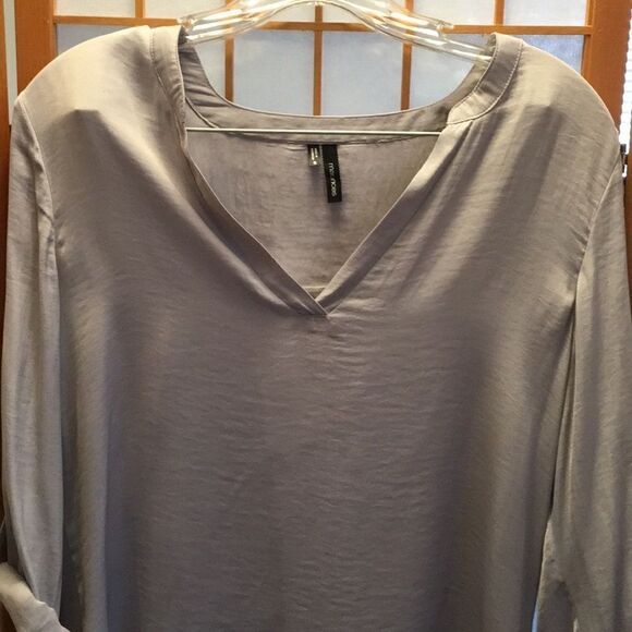 3/$20 Maurices 100% Polyester Blouse - Picture 2 of 8